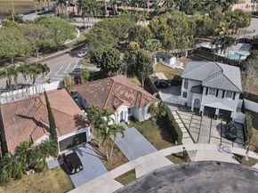 9141 SW 162nd Ct, Miami FL 33196