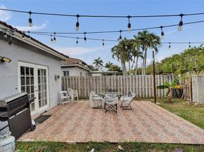 9141 SW 162nd Ct, Miami FL 33196