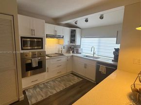 11155 NW 27th Pl, Sunrise FL 33322