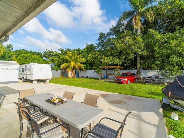 15530 Harrison Dr, Homestead FL 33033