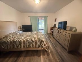 121 Gate Rd 264, Hollywood FL 33024