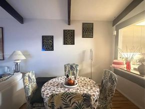 121 Gate Rd 264, Hollywood FL 33024