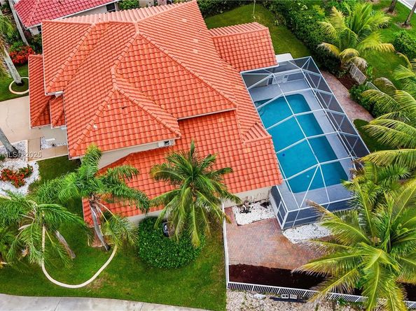 1503 NW 178th Ln, Pembroke Pines FL 33029