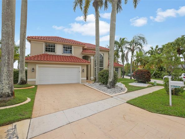 1503 NW 178th Ln, Pembroke Pines FL 33029