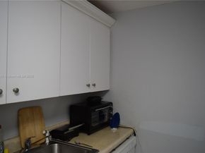 1865 79th St Cswy 4C, North Bay Village FL 33141