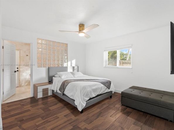 5191 Sarazen Dr, Hollywood FL 33021