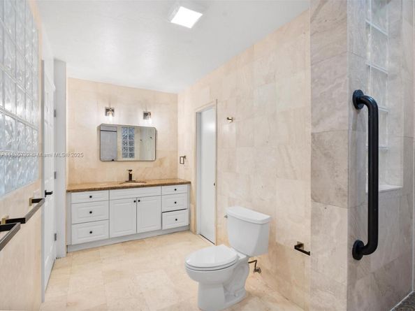 5191 Sarazen Dr, Hollywood FL 33021