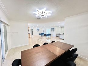 5191 Sarazen Dr, Hollywood FL 33021