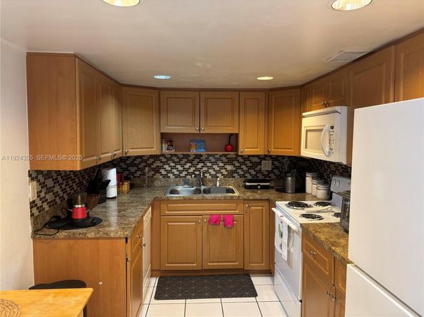 14250 SW 62nd St 520, Miami FL 33183