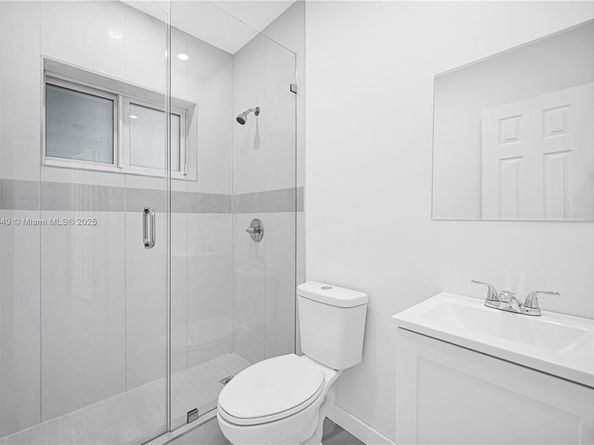 240 NW 127th St, North Miami FL 33168