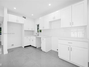 240 NW 127th St, North Miami FL 33168