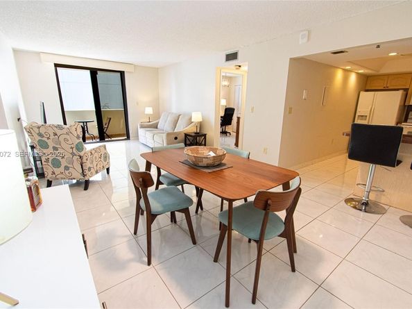 1621 Collins 406, Miami Beach FL 33139