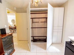 1621 Collins 406, Miami Beach FL 33139