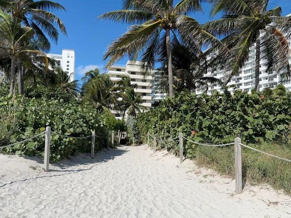 1621 Collins 406, Miami Beach FL 33139