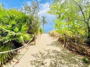 1621 Collins 406, Miami Beach FL 33139