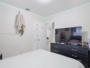 1185 NW 118th, Miami FL 33168