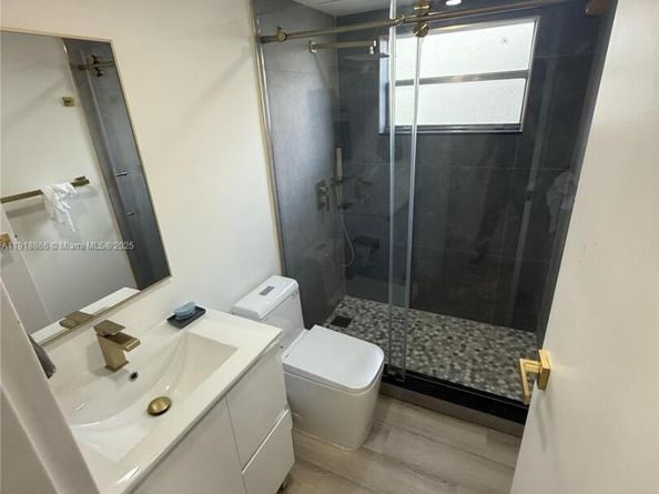 200 E Monaco  E 200, Delray Beach FL 33446