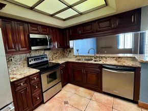 520 Brickell Key Dr A1912, Miami FL 33131