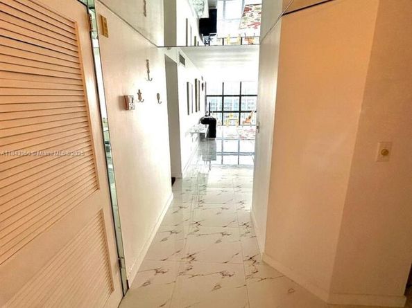 6423 Collins Ave 1709, Miami Beach FL 33141