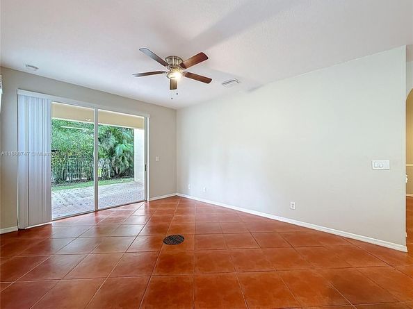 5317 SW 133rd Ave, Miramar FL 33027