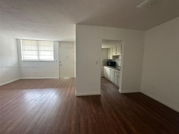 12590 NE 16th Ave 405, North Miami FL 33161
