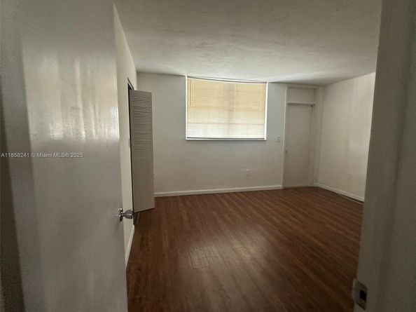 12590 NE 16th Ave 405, North Miami FL 33161
