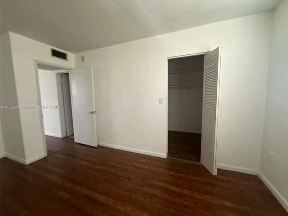 12590 NE 16th Ave 405, North Miami FL 33161