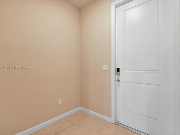 1761 Lindley St, Mangonia Park FL 33407