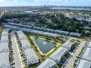 1761 Lindley St, Mangonia Park FL 33407