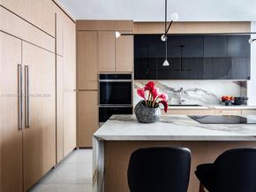 851 NE 1st Ave 3411, Miami FL 33132