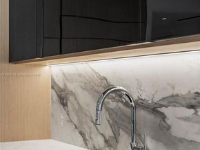 851 NE 1st Ave 3411, Miami FL 33132