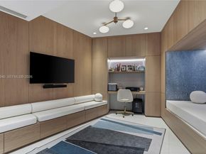 851 NE 1st Ave 3411, Miami FL 33132