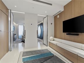 851 NE 1st Ave 3411, Miami FL 33132