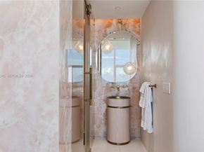 851 NE 1st Ave 3411, Miami FL 33132