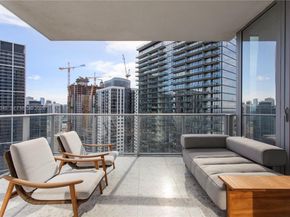 851 NE 1st Ave 3411, Miami FL 33132