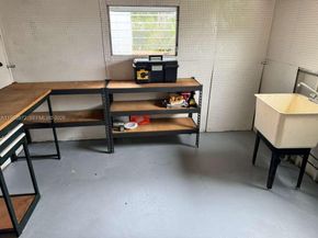 1721 SW 84th Ave, Davie FL 33324