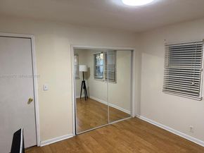 1721 SW 84th Ave, Davie FL 33324