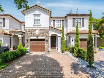 8780 NW 116th Path