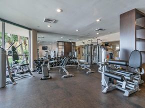 1000 W Island Blvd 611, Aventura FL 33160