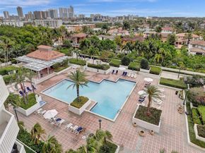 1000 W Island Blvd 611, Aventura FL 33160