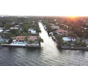1051 NE 86th St, Miami FL 33138