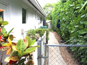 14544 SW 76th St, Miami FL 33183