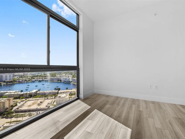 101 Diplomat Pkwy 2610, Hallandale Beach FL 33009