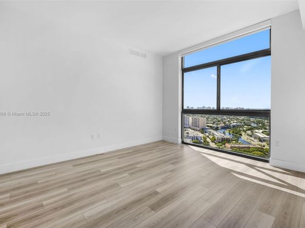 101 Diplomat Pkwy 2610, Hallandale Beach FL 33009