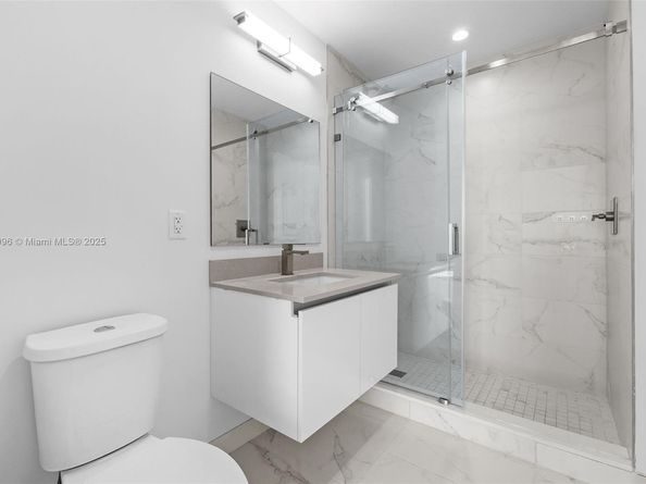 101 Diplomat Pkwy 2610, Hallandale Beach FL 33009