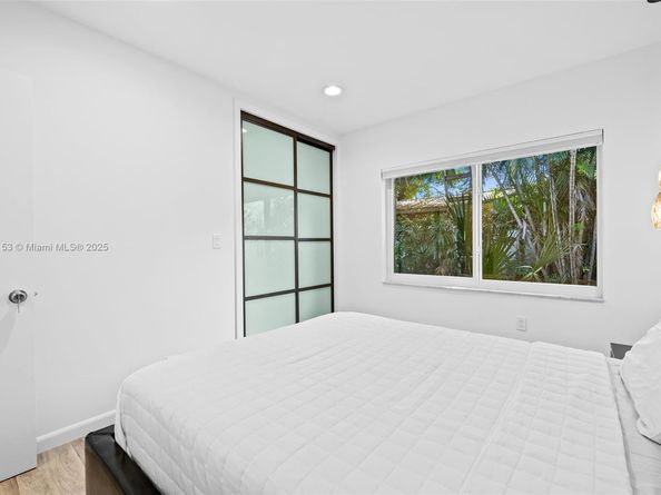 836 SW 18th Ct, Fort Lauderdale FL 33315