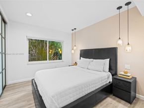 836 SW 18th Ct, Fort Lauderdale FL 33315