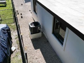 1220 NW 125th St, North Miami FL 33167