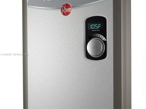 1220 NW 125th St, North Miami FL 33167