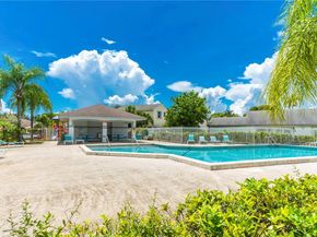 301 NW 207th Ave, Pembroke Pines FL 33029